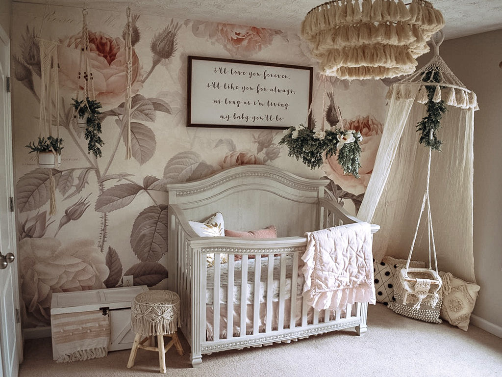 Go bold with floral wallpaper. How stunning is this dreamy nursery featuring the Madison (Curved Top) 5-in-1 Convertible Crib!