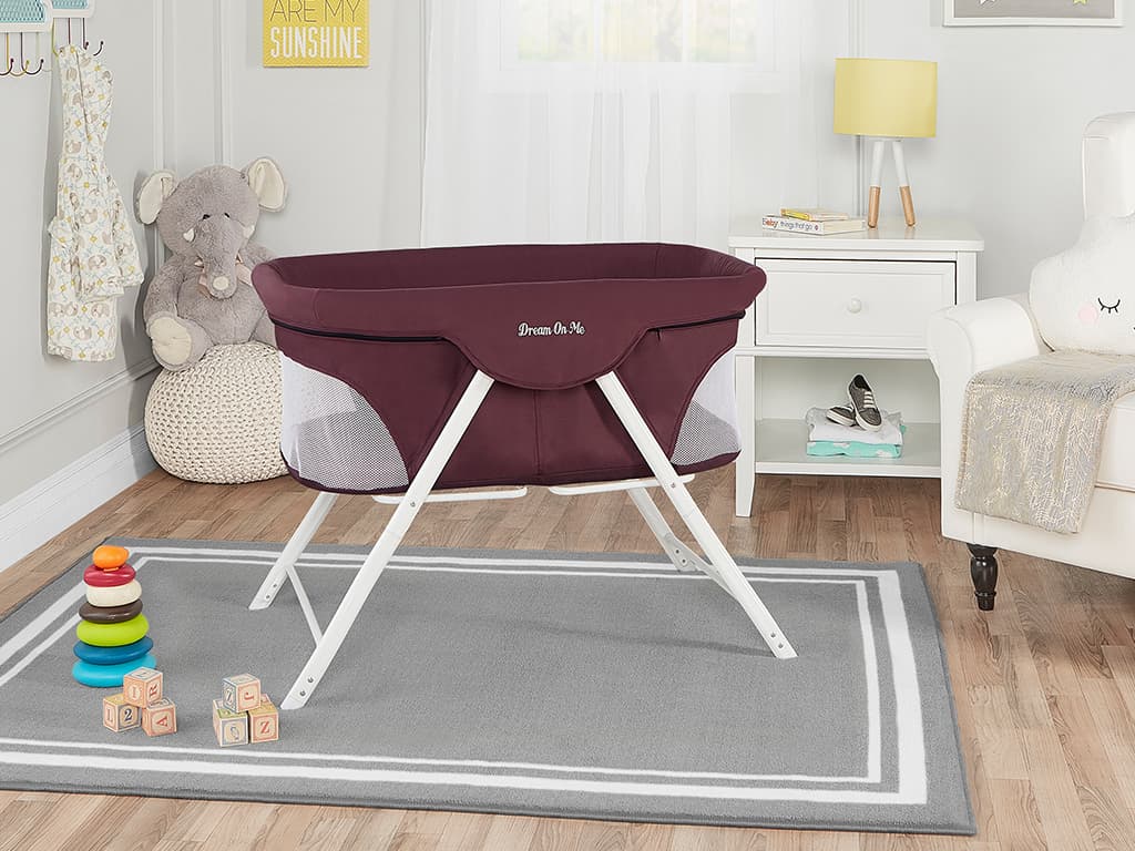 Dream On Me Traveler Portable Bassinet