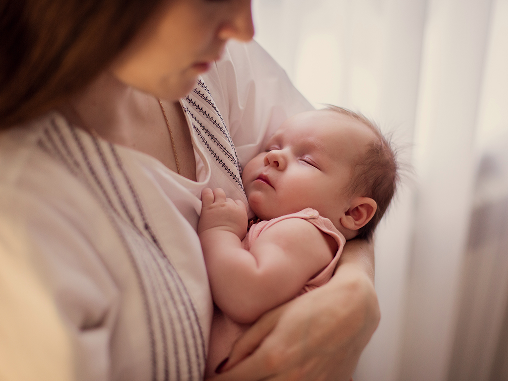 Transition-Baby-To-Crib