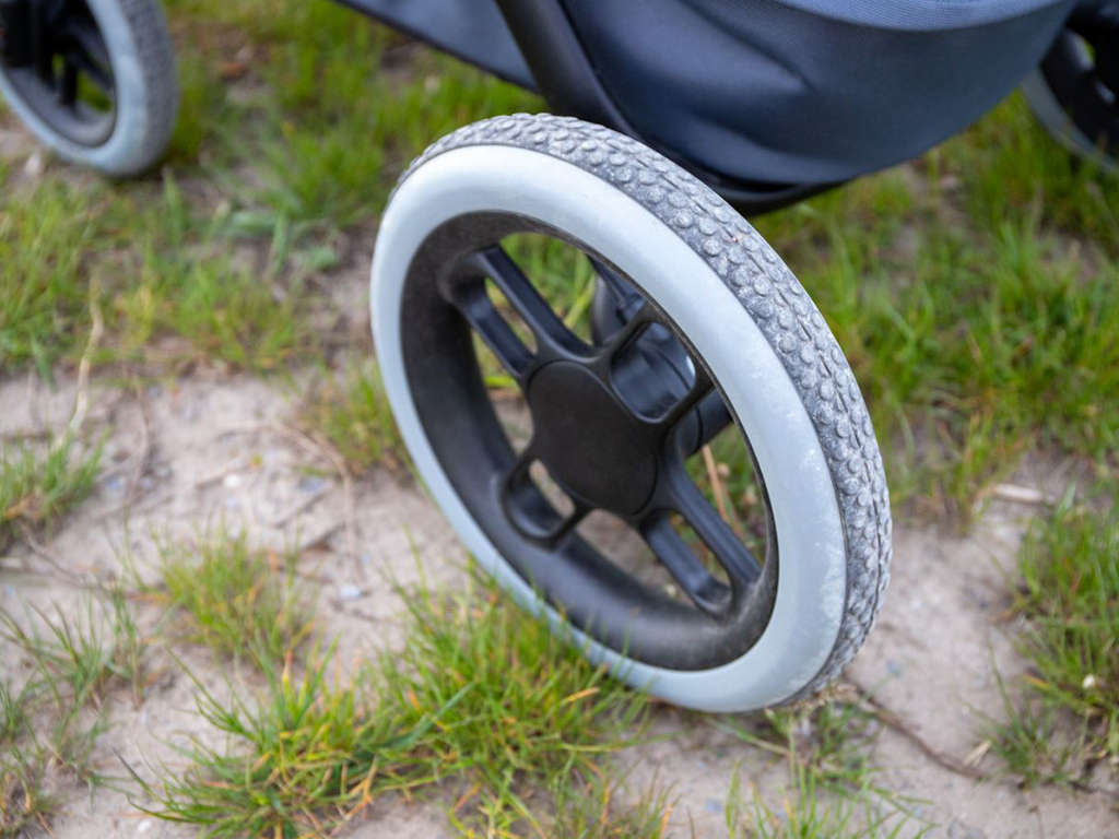 Stroller brakes Stroller brakes